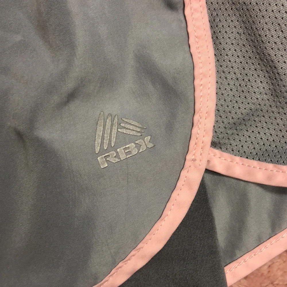 •Cute RBX athletic shorts• - Picture 4 of 5